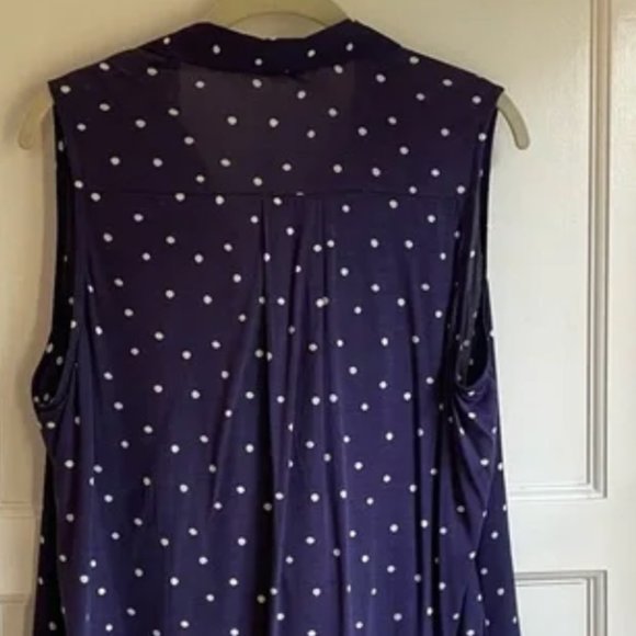 Navy Polka Dot Sleeveless Blouse - Picture 4 of 6
